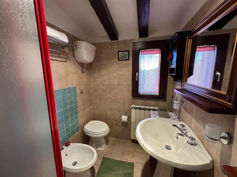 Free Parking La Bianca Neve Cottage Кастель-ди-Сангро Экстерьер фото